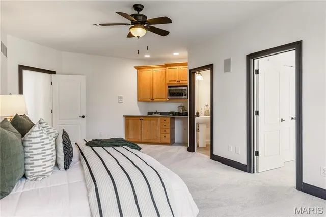 $2,395,000 | 11 Roclare Lane, Town and Country, MO 63131