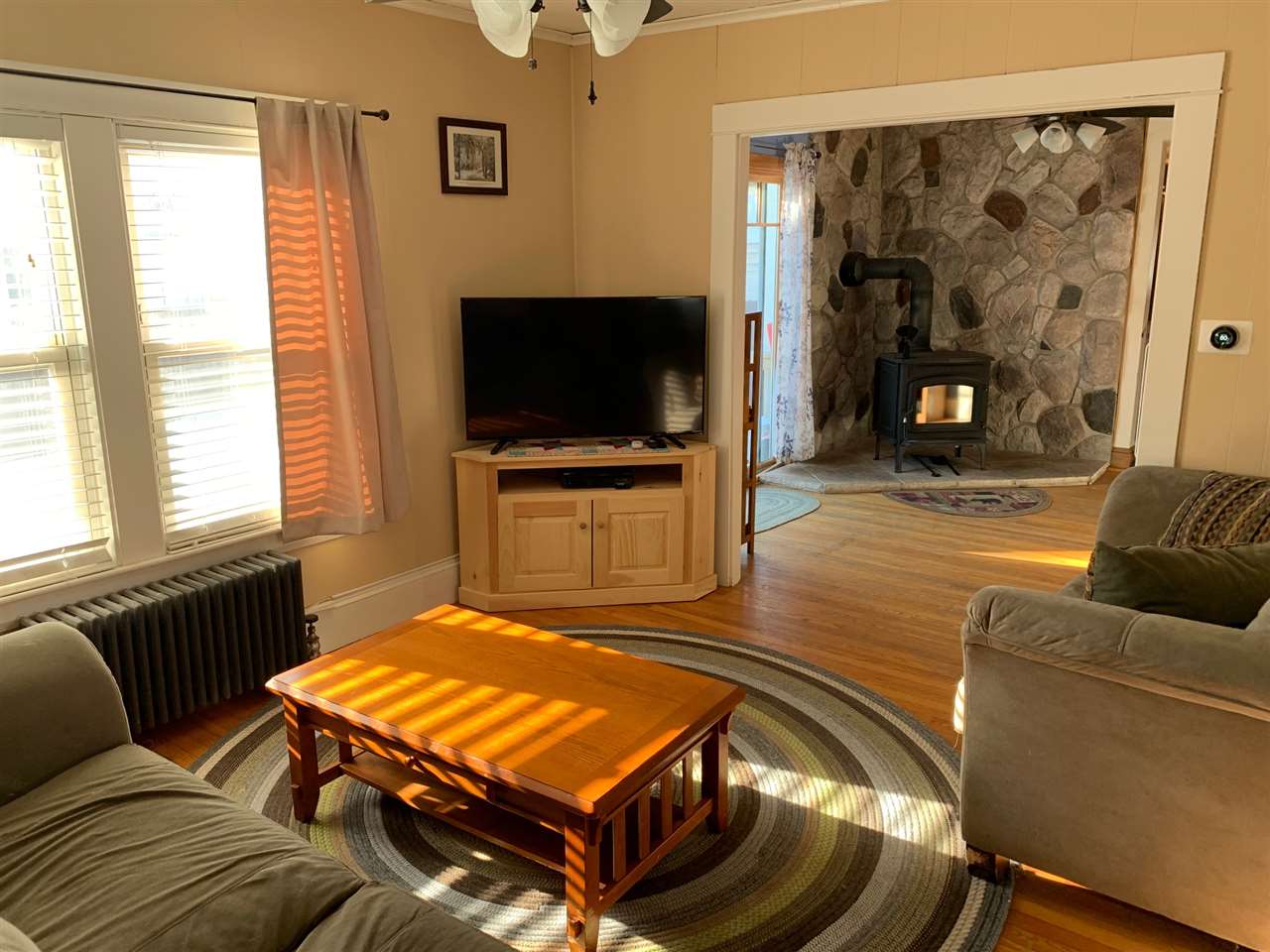 380 Portland Street Rochester, NH 03867 - Photo 2 of 30