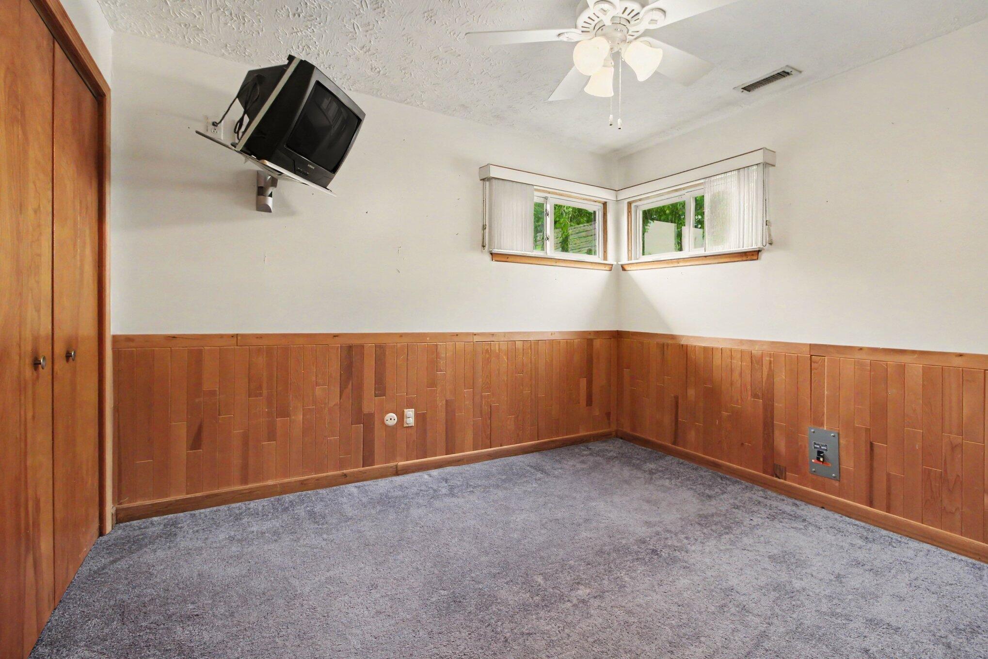 1711 Grove Road Ypsilanti, MI 48198 - Photo 20 of 28 018_file_2228