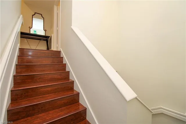 $3,000 | 3435 Laurelgreens Lane South, Unit 201, Naples, FL 34119