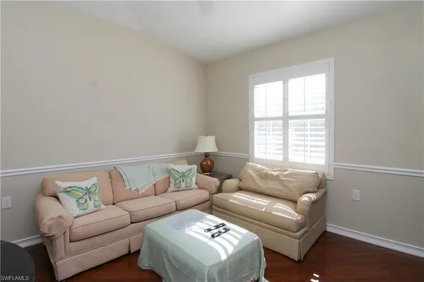 $3,000 | 3435 Laurelgreens Lane South, Unit 201, Naples, FL 34119