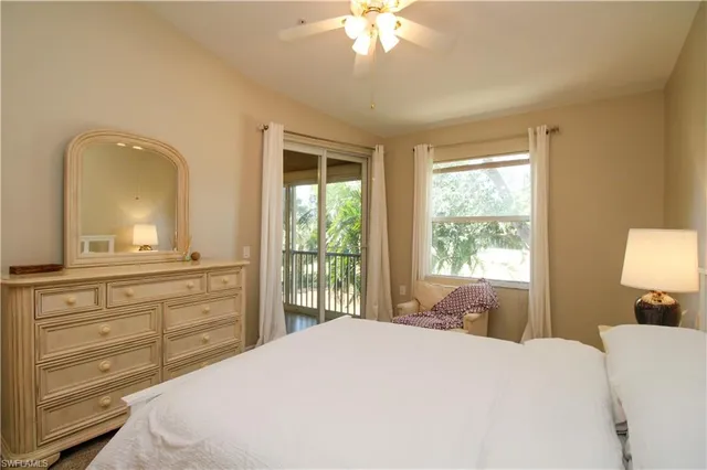 $3,000 | 3435 Laurelgreens Lane South, Unit 201, Naples, FL 34119