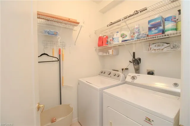 $3,000 | 3435 Laurelgreens Lane South, Unit 201, Naples, FL 34119