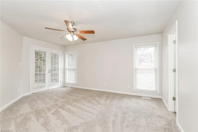 $2,080 | 9 Oliver Court, Greensboro, NC 27406