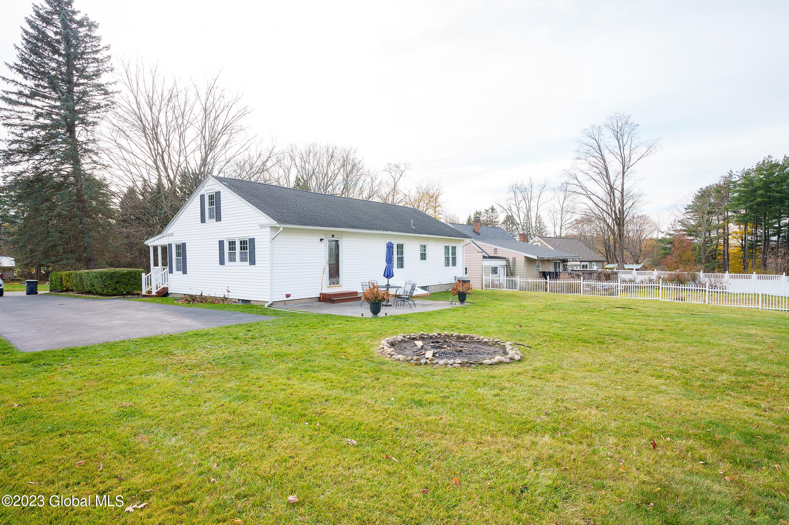 29 Plank Road Brunswick, NY 12182 - Photo 4 of 44 013-29-Plank-Rd