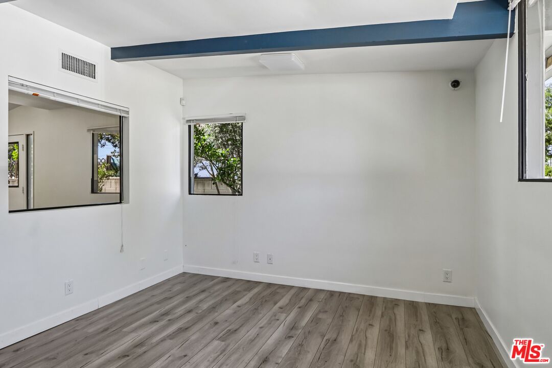 11100 Sheldon Street Sun Valley, CA 91352 - Photo 11 of 35