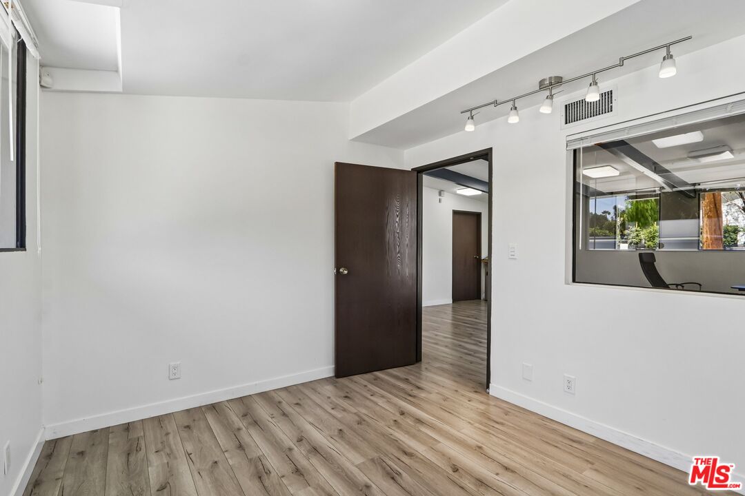 11100 Sheldon Street Sun Valley, CA 91352 - Photo 19 of 35