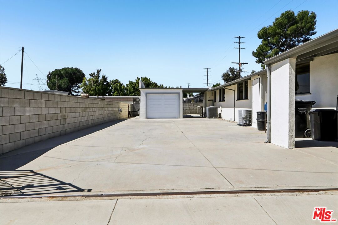 11100 Sheldon Street Sun Valley, CA 91352 - Photo 22 of 35