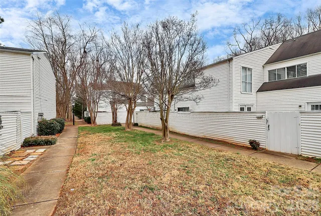 $165,000 | 7132 Stonington Lane, Charlotte, NC 28227