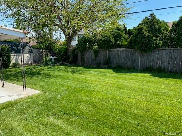34332 Greentrees Road Sterling Heights, MI 48312 - Photo 4 of 52 IMG_1448.jpg