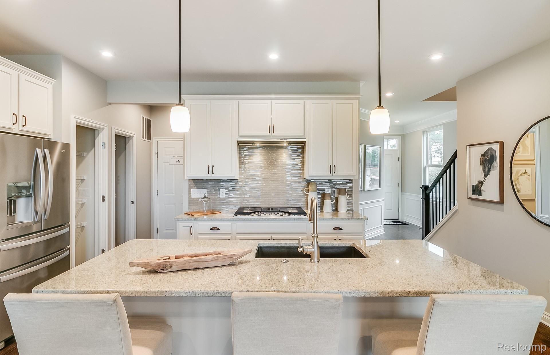 357 Strawberry Drive Rochester, MI 48307 - Photo 5 of 9 MI_PU_BR_Ashton_Kit3.jpg