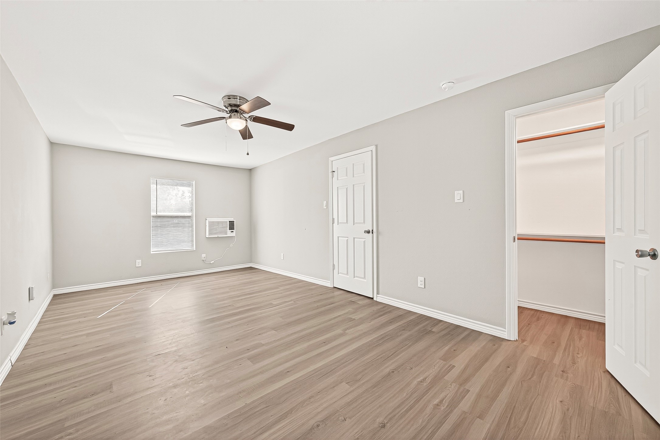 1401 5th Street Rosenberg, TX 77471 - Photo 40 of 50 Unit 210:Bedroom