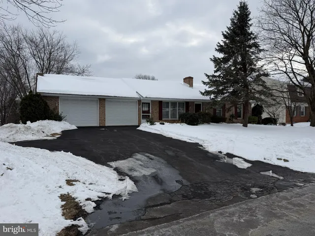 $299,000 | 44 Kingston Drive, Palmyra, PA 17078