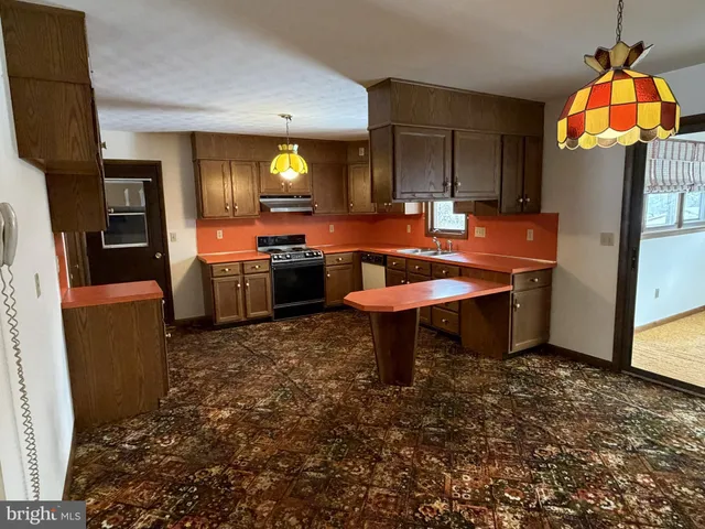 $299,000 | 44 Kingston Drive, Palmyra, PA 17078