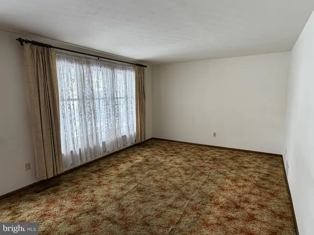 $299,000 | 44 Kingston Drive, Palmyra, PA 17078