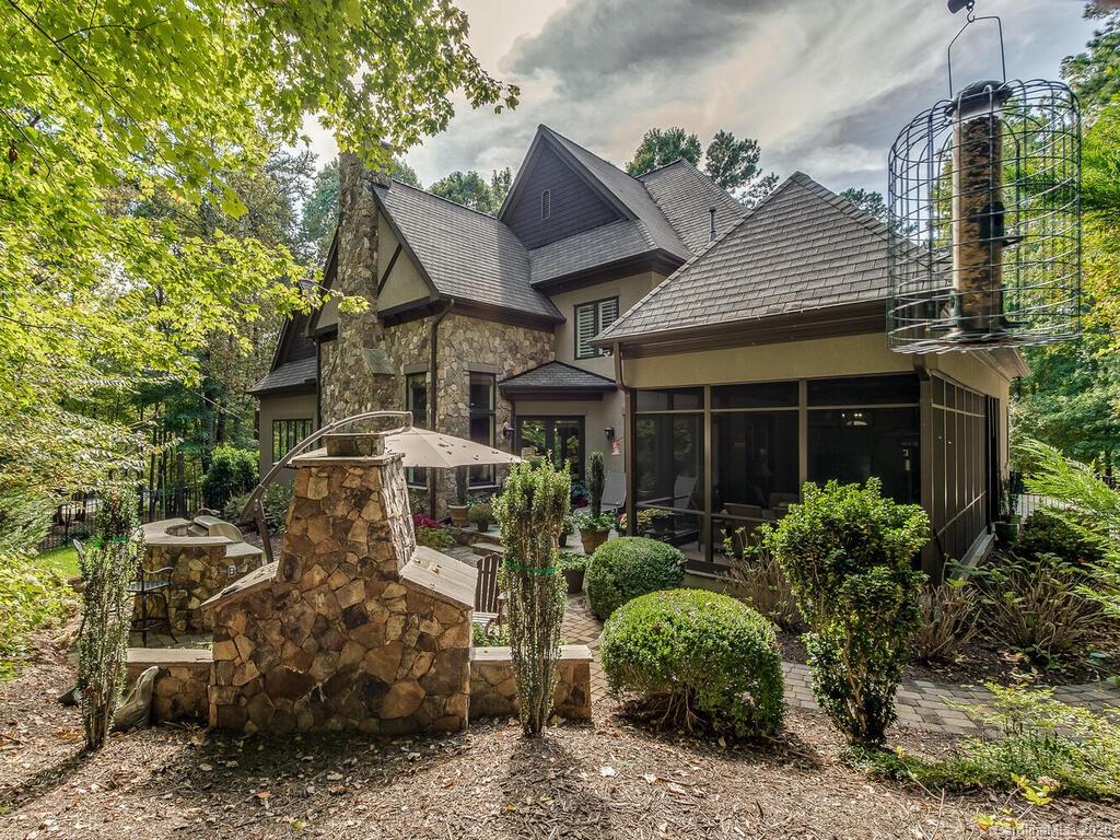 13726 Claysparrow Road Charlotte, NC 28278 - Photo 12 of 13 Gallery Image 12