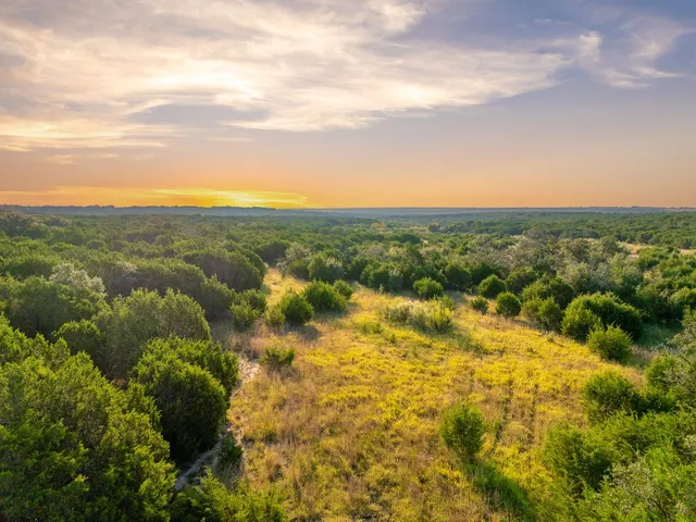 $1,599,000 | 128 Private Road 142, Lampasas, TX 76550