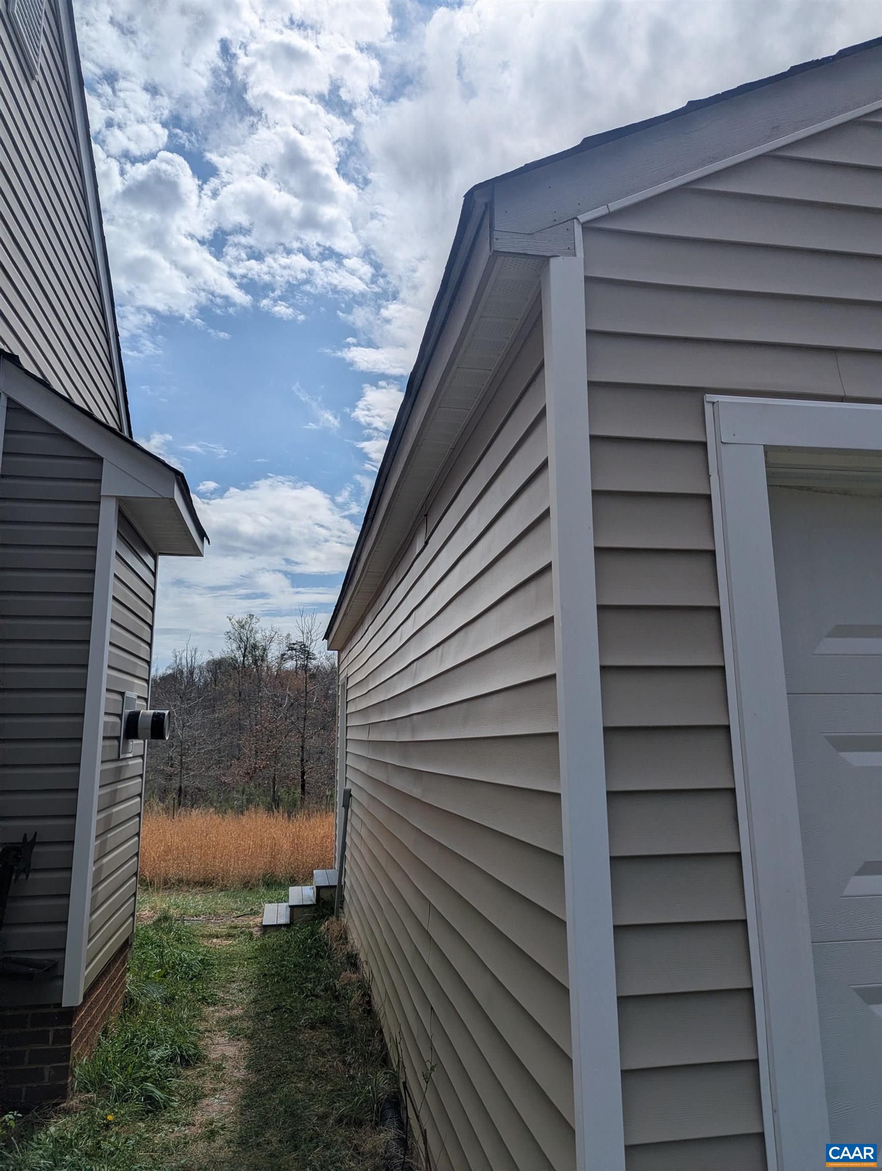 1307 Hardware Road Scottsville, VA 24590 - Photo 19 of 27 Gas log flue
