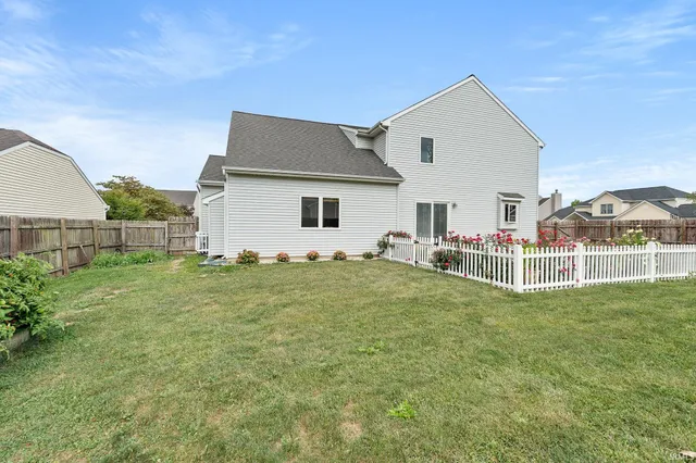 $345,000 | 3203 Caledon Place, Fort Wayne, IN 46818