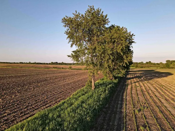 $1,400,000 | 92.93 M/l Acres Twin Lane, Sun Prairie, WI 53590