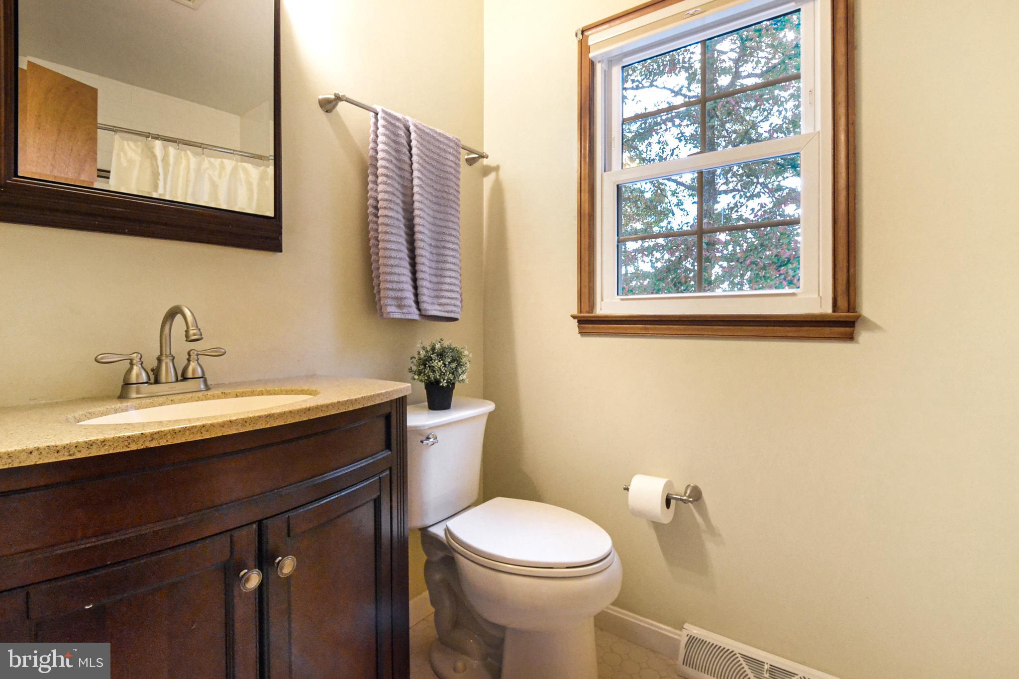14909 Gardner Road Waldorf, MD 20601 - Photo 18 of 31 Primary Bathroom View