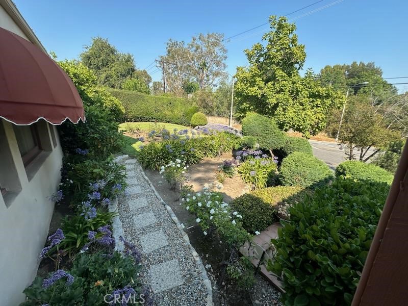 655 Westgate Street Pasadena, CA 91103 - Photo 15 of 20 an aerial view of garden with houses