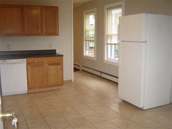 1391-1393 Worcester Street Springfield, MA 01151 - Photo 2 of 8 Gallery Image 2