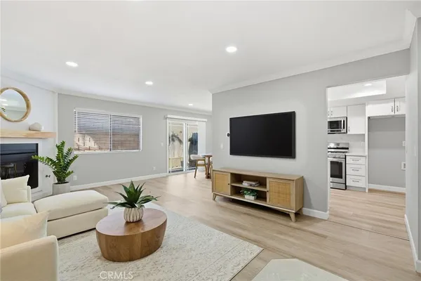 $799,999 | 7113 Brentwood Lane, Westminster, CA 92683