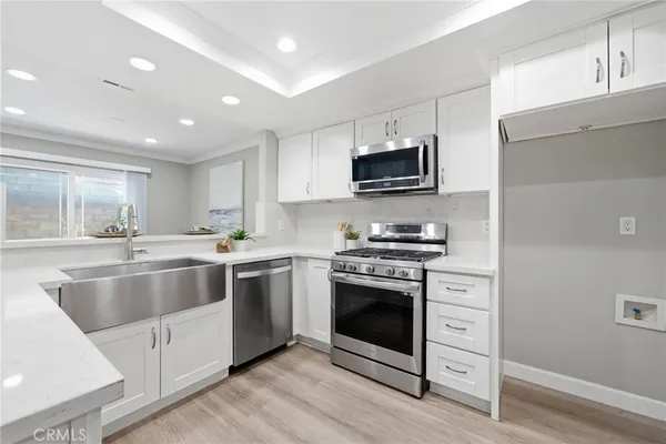 $799,999 | 7113 Brentwood Lane, Westminster, CA 92683