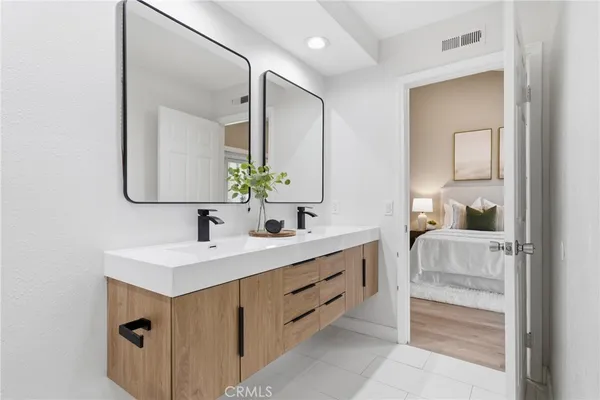 $799,999 | 7113 Brentwood Lane, Westminster, CA 92683