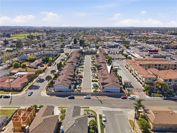 $799,999 | 7113 Brentwood Lane, Westminster, CA 92683