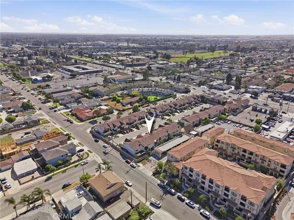 $799,999 | 7113 Brentwood Lane, Westminster, CA 92683