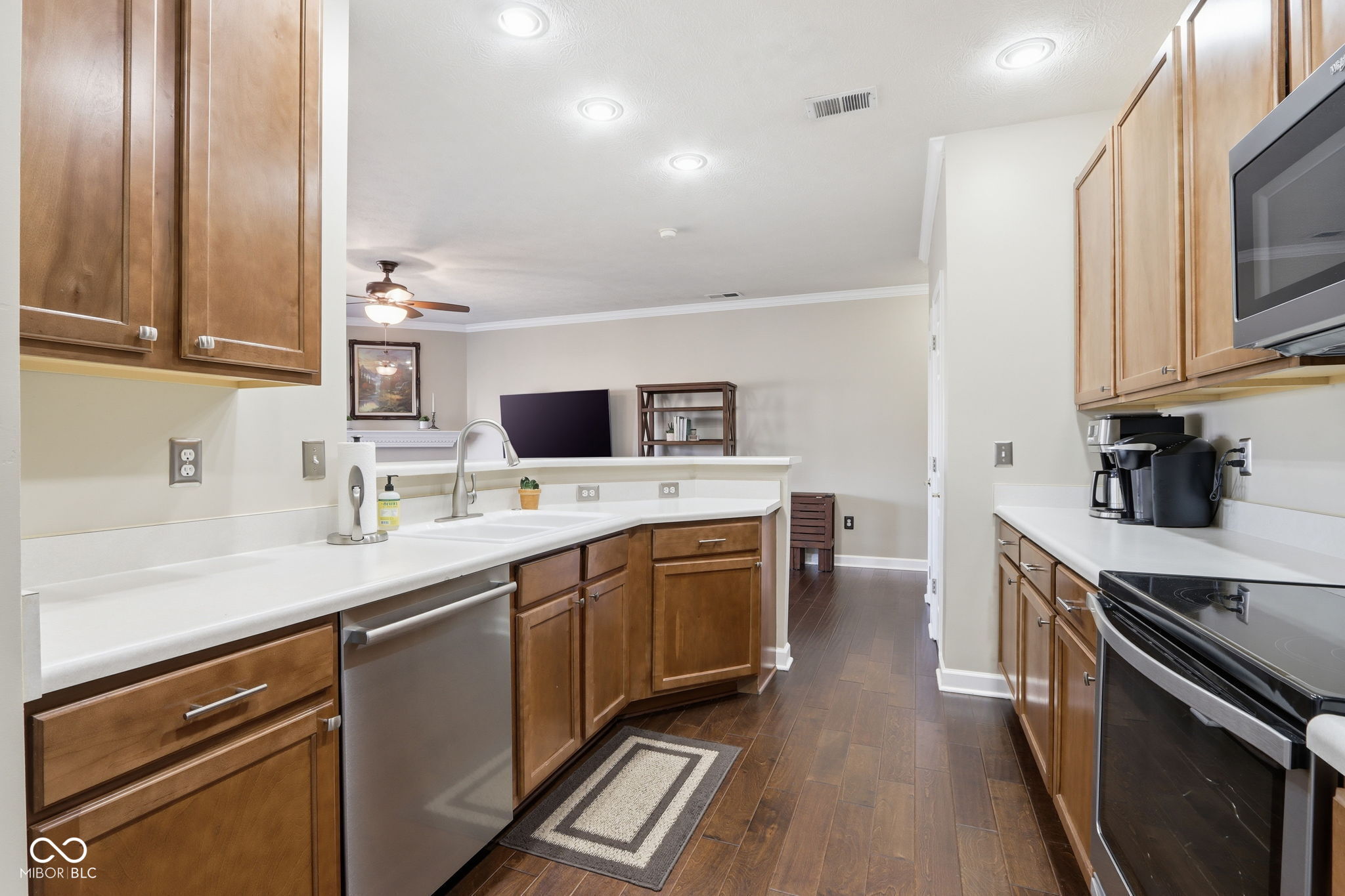 1232 Shadow Ridge Road Indianapolis, IN 46280 - Photo 13 of 32