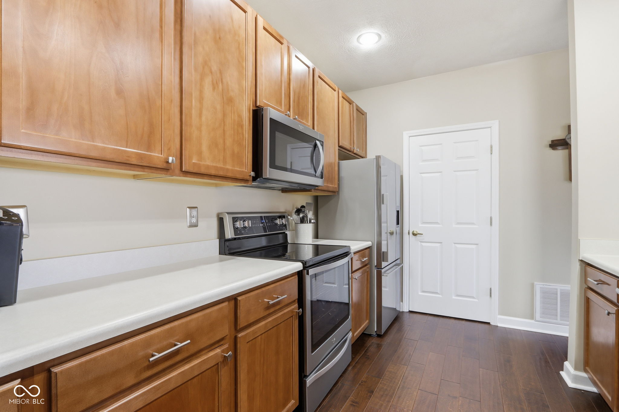 1232 Shadow Ridge Road Indianapolis, IN 46280 - Photo 15 of 32