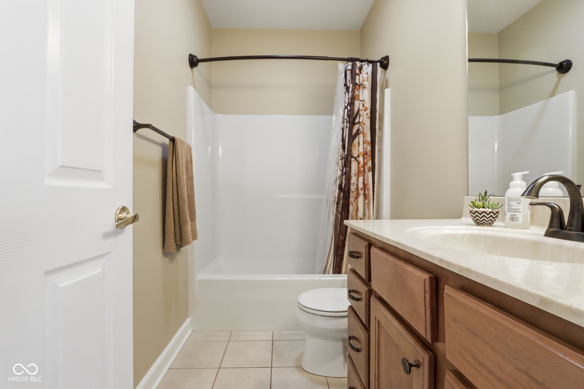 1232 Shadow Ridge Road Indianapolis, IN 46280 - Photo 27 of 32