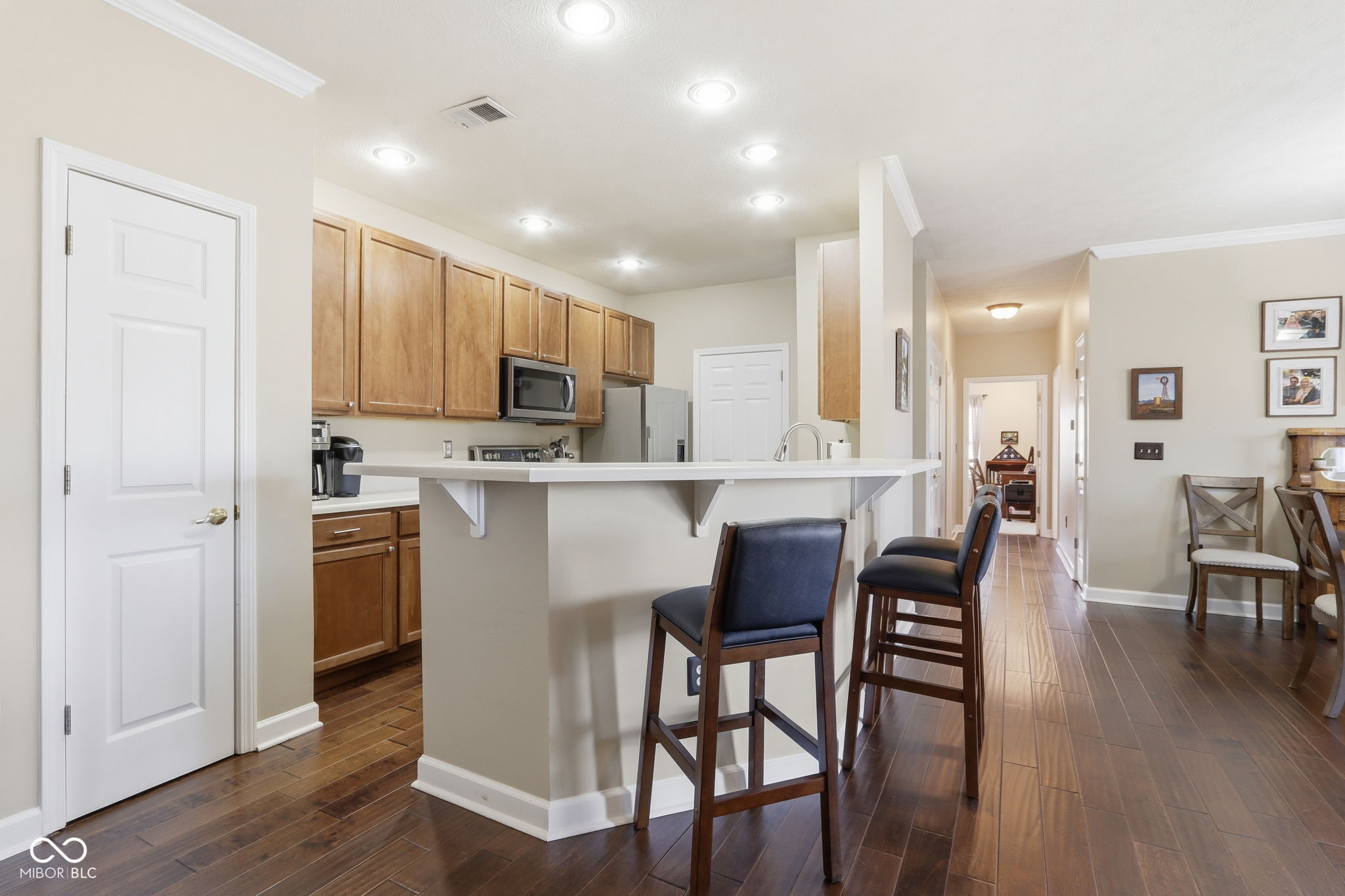 1232 Shadow Ridge Road Indianapolis, IN 46280 - Photo 9 of 32