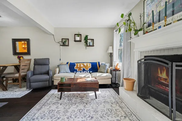 $315,000 | 1433 North Oakhill Drive, South Bend, IN 46637