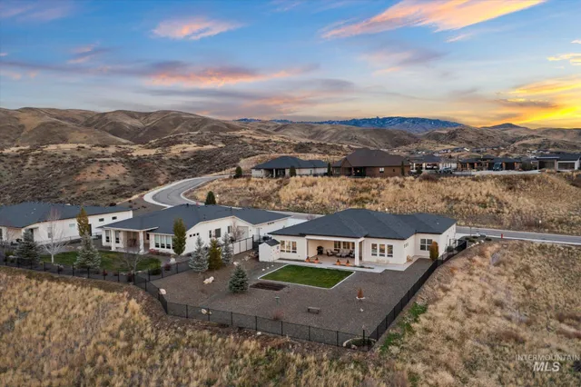 $1,175,000 | 19011 North Eaglestone Place, Boise, ID 83714