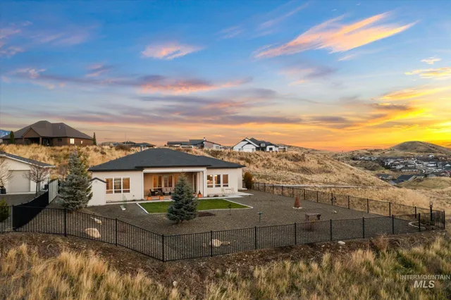 $1,175,000 | 19011 North Eaglestone Place, Boise, ID 83714
