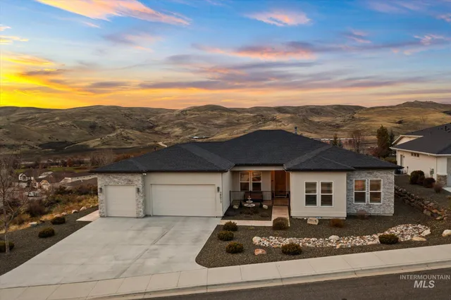 $1,175,000 | 19011 North Eaglestone Place, Boise, ID 83714