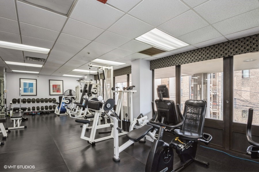 5320 North Sheridan Road, Unit 1502 Chicago, IL 60640 - Photo 32 of 35 Gallery Image 32