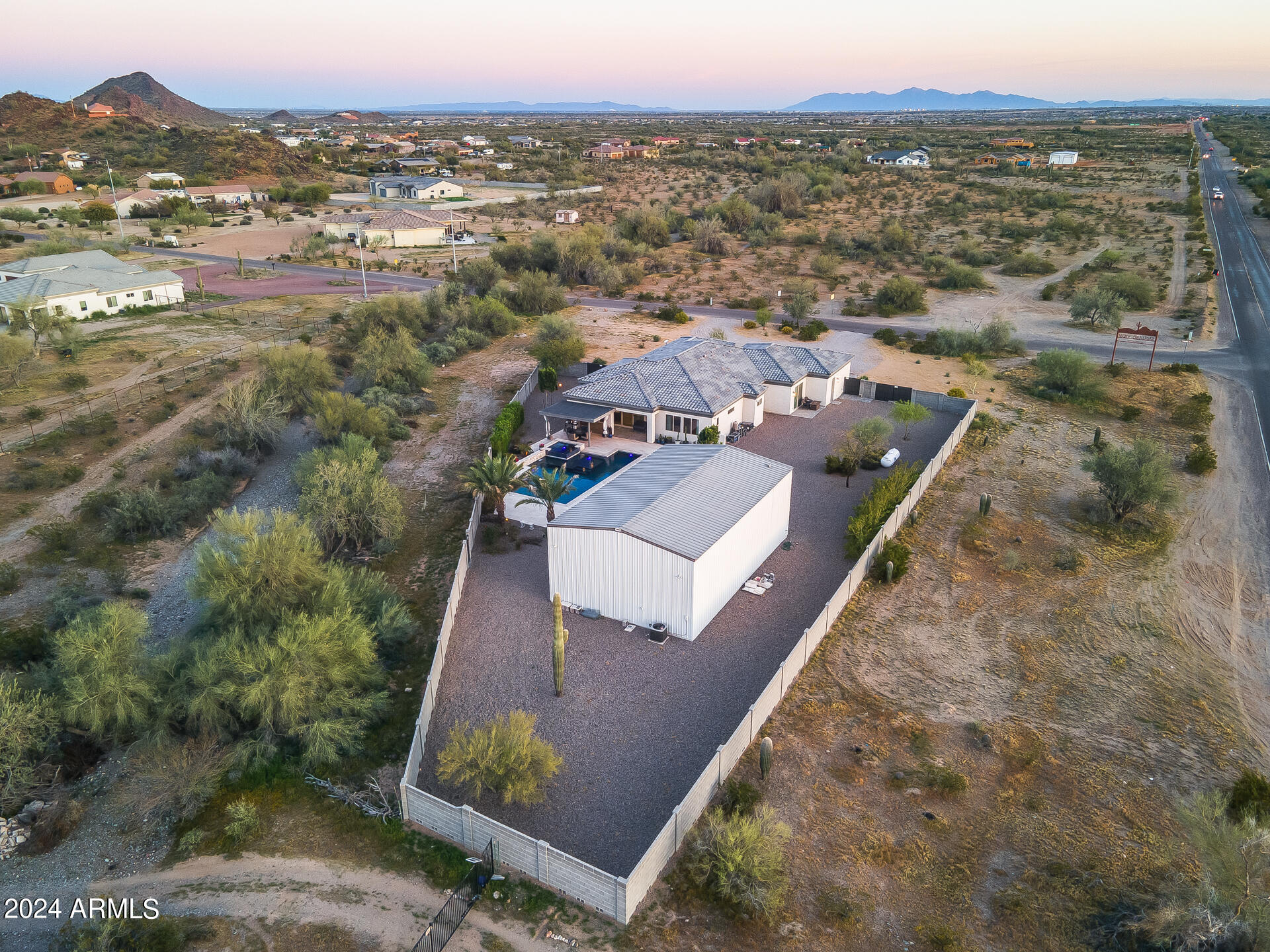 16272 West Peak View Road Surprise, AZ 85387 - Photo 11 of 110 Gallery Image 11