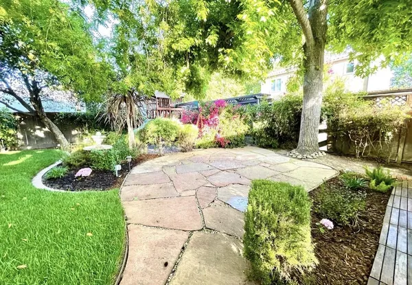 $5,995 | 1127 Clark Way, San Jose, CA 95125