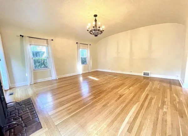 $5,995 | 1127 Clark Way, San Jose, CA 95125
