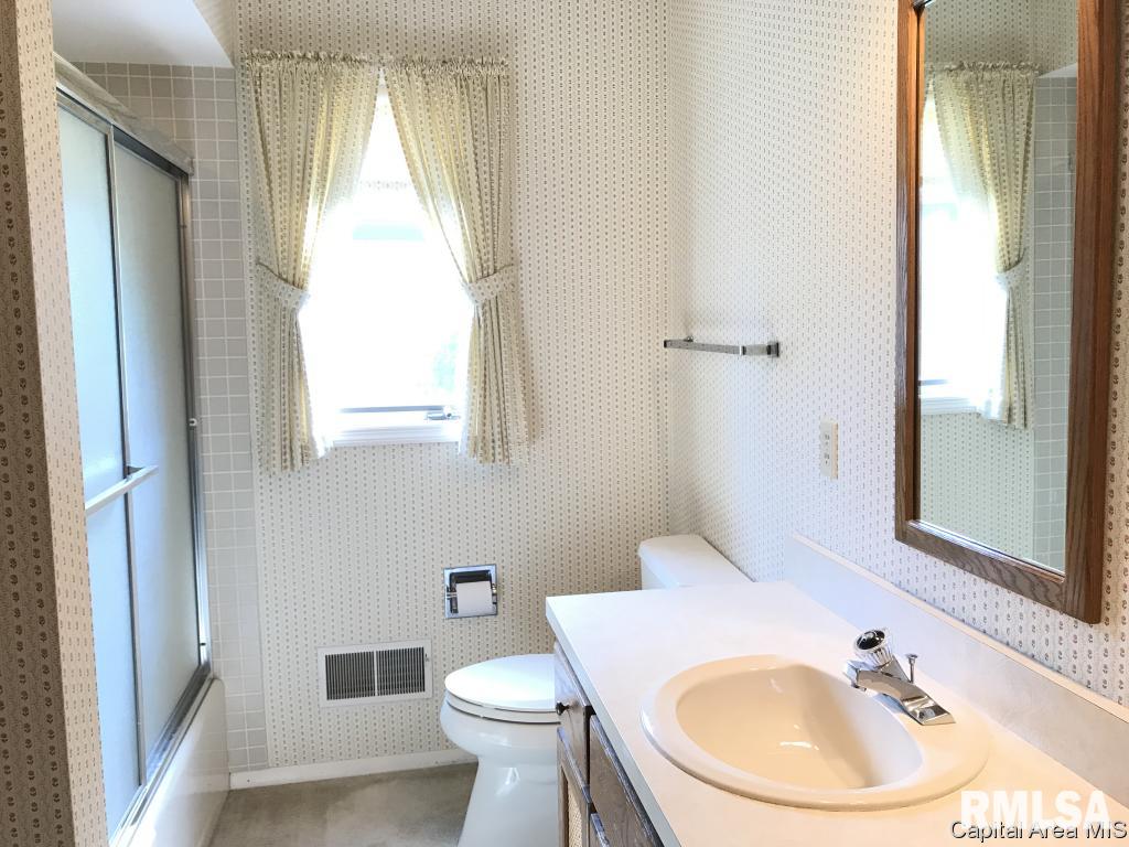 2108 Augusta Drive Springfield, IL 62704 - Photo 23 of 34
