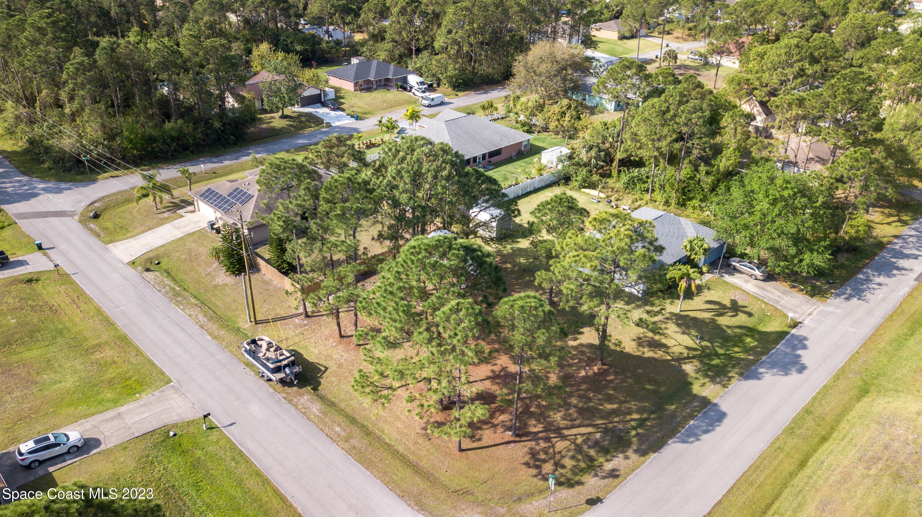 1201 Daton Road Southwest Palm Bay, FL 32908 - Photo 45 of 46 a view of swimming pool from a balcony