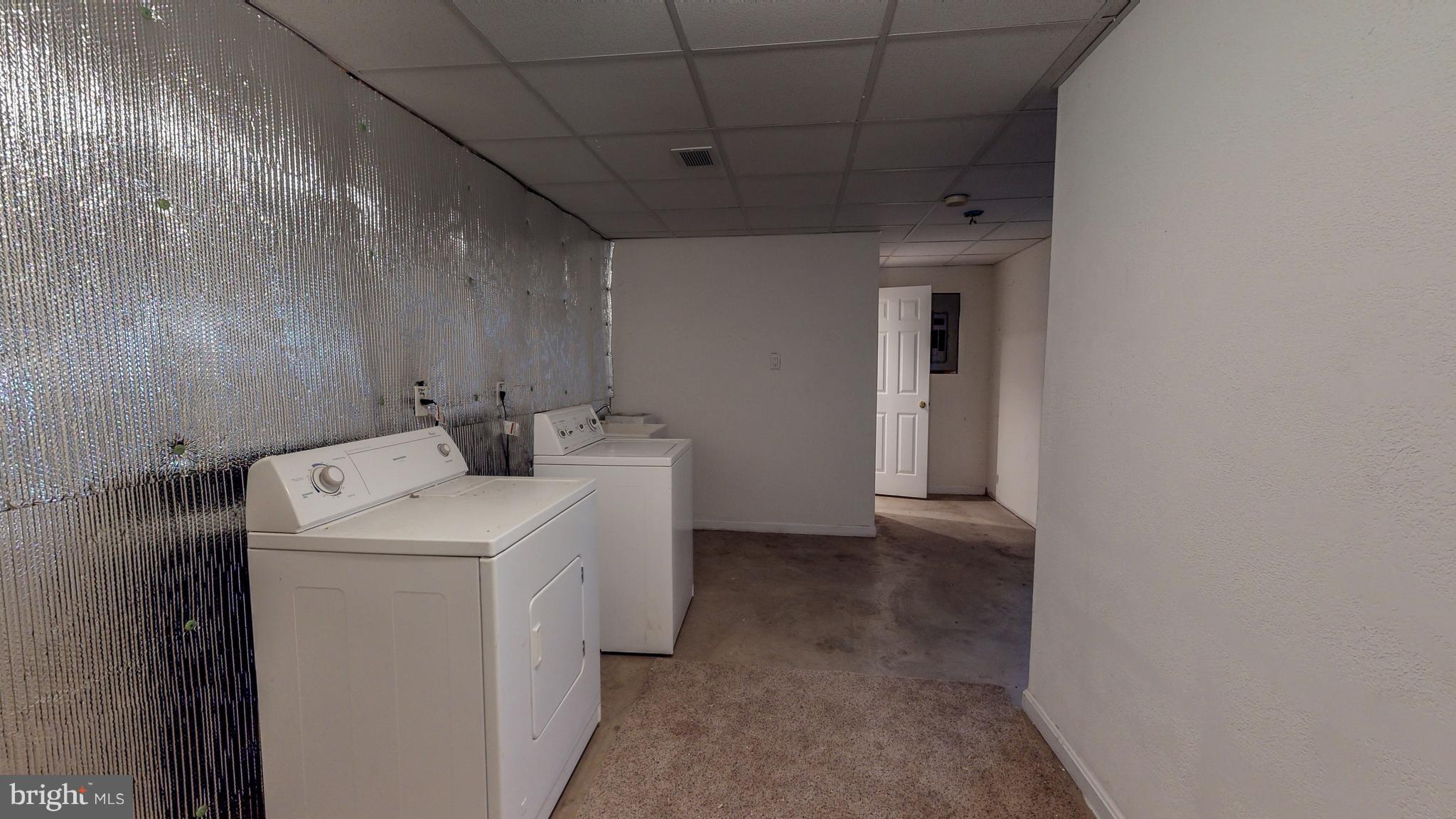 91 Mountain Top Road Front Royal, VA 22630 - Photo 26 of 35 Laundry room