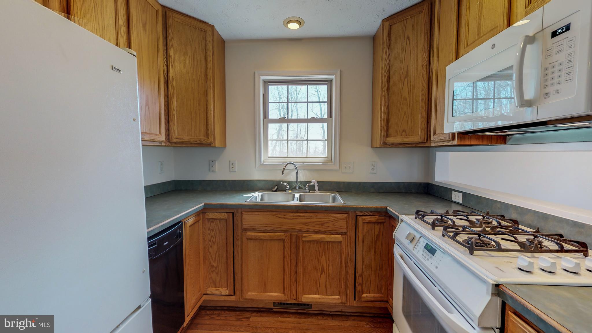 91 Mountain Top Road Front Royal, VA 22630 - Photo 9 of 35 Kitchen