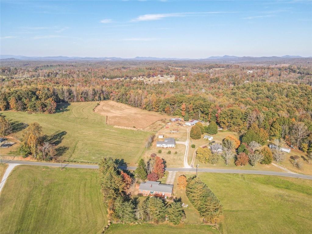 2333 Pax Hill Road Morganton, NC 28655 - Photo 8 of 45 Gallery Image 8