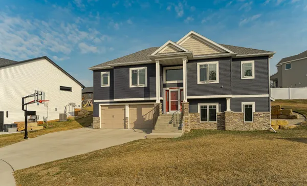 $534,900 | 2667 Century Pine Lane Northeast, Rochester, MN 55906